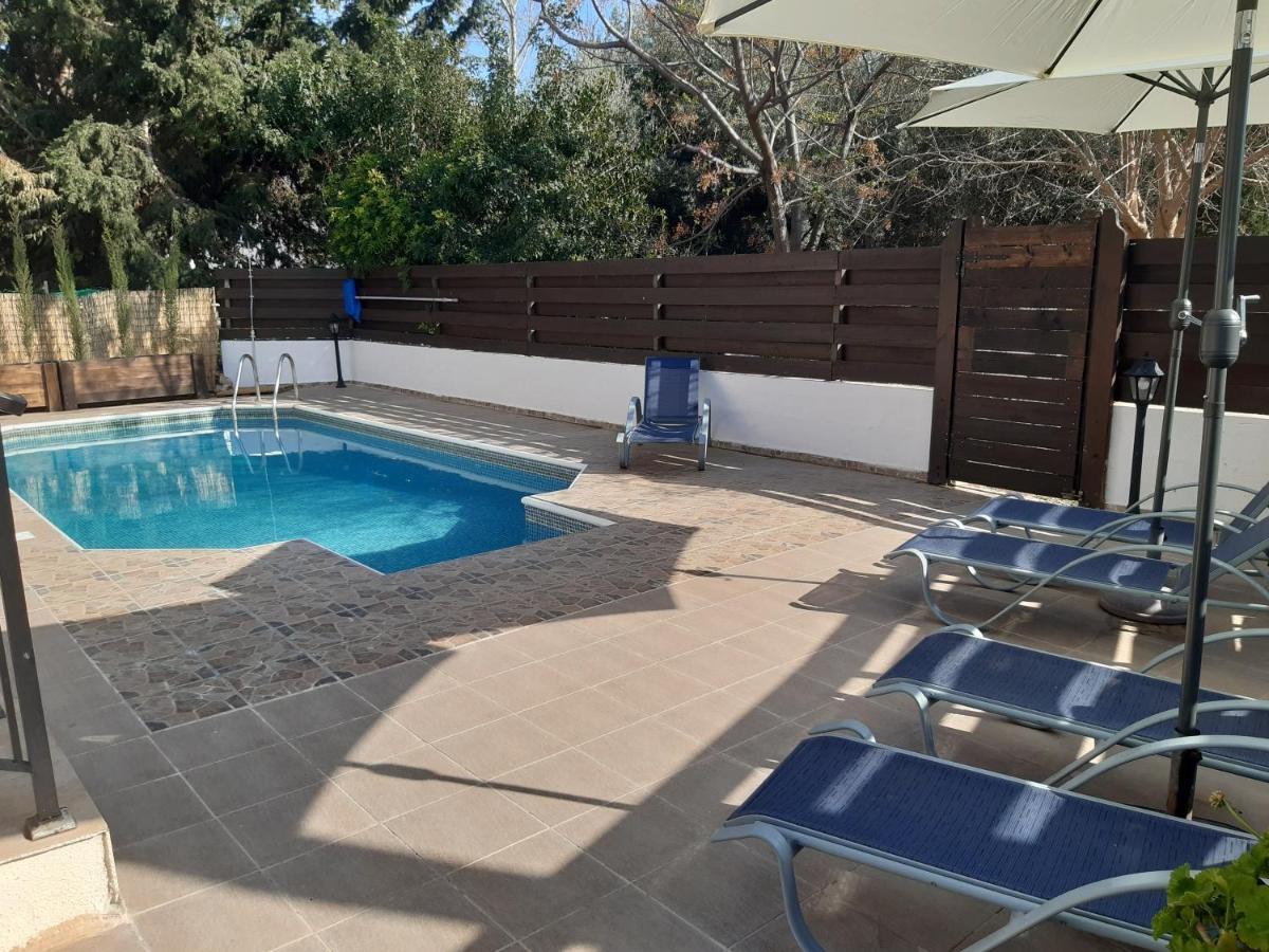 Marinea Beach Villas Klorakas Екстер'єр фото