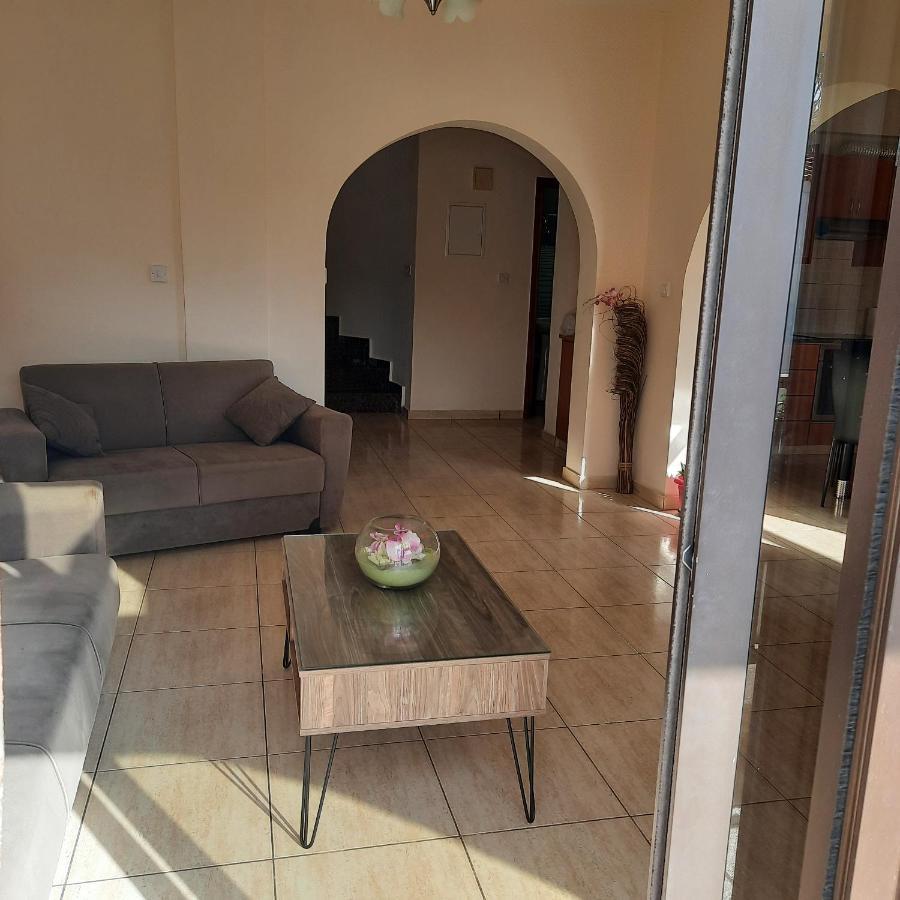Marinea Beach Villas Klorakas Екстер'єр фото