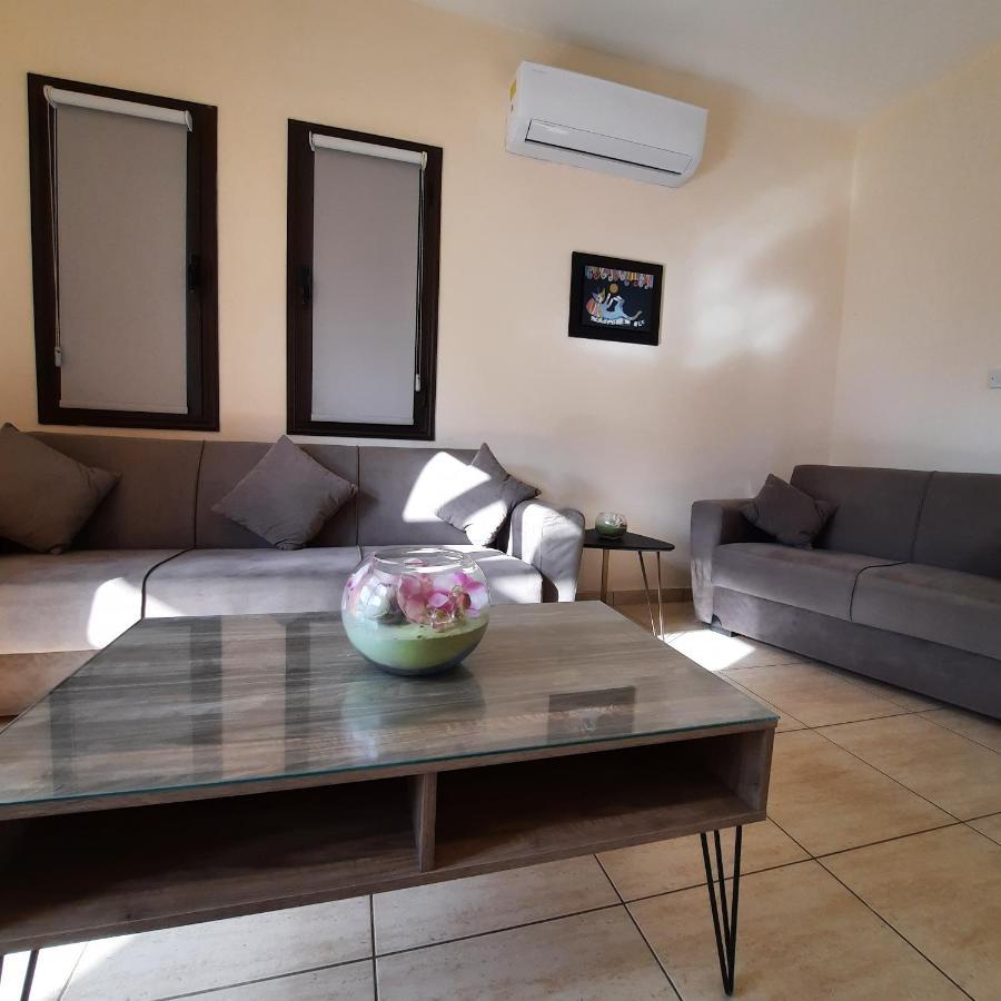 Marinea Beach Villas Klorakas Екстер'єр фото