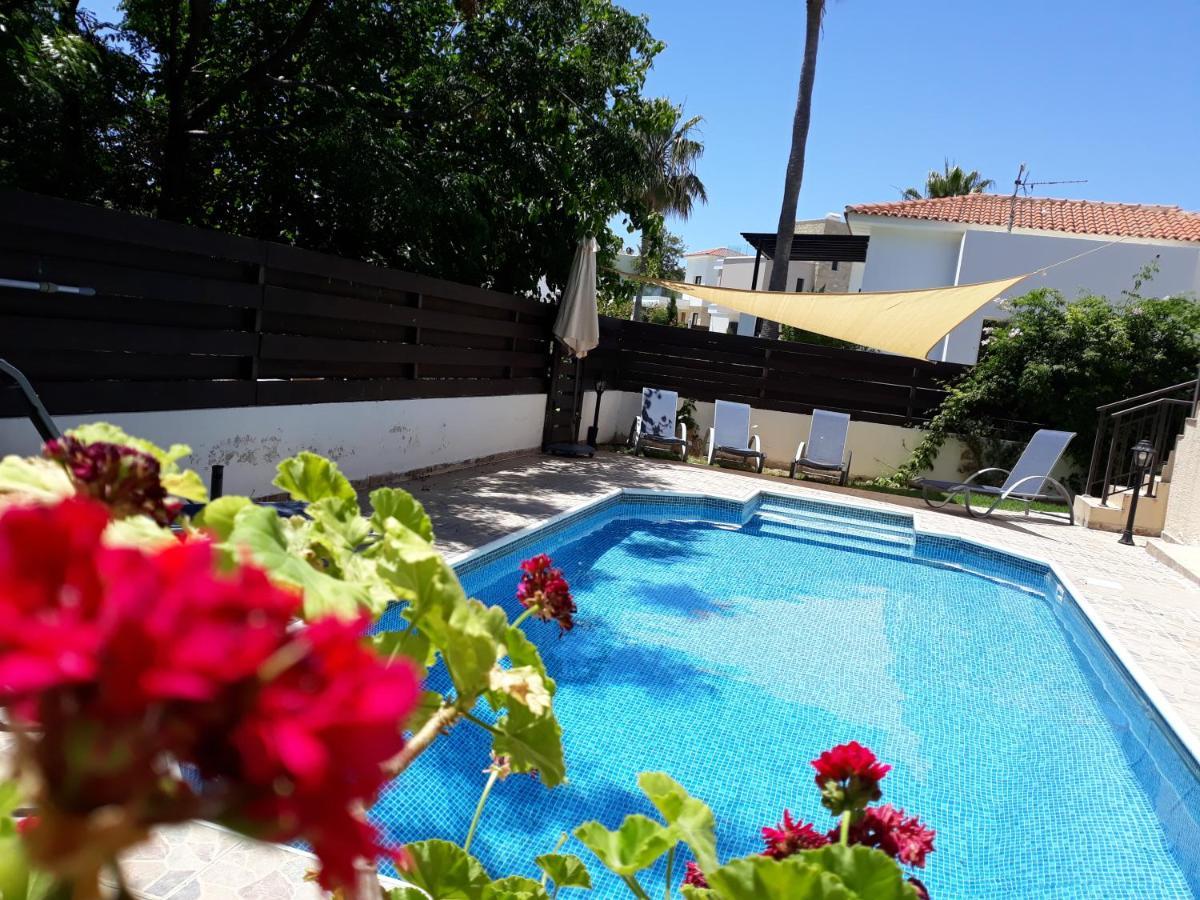 Marinea Beach Villas Klorakas Екстер'єр фото