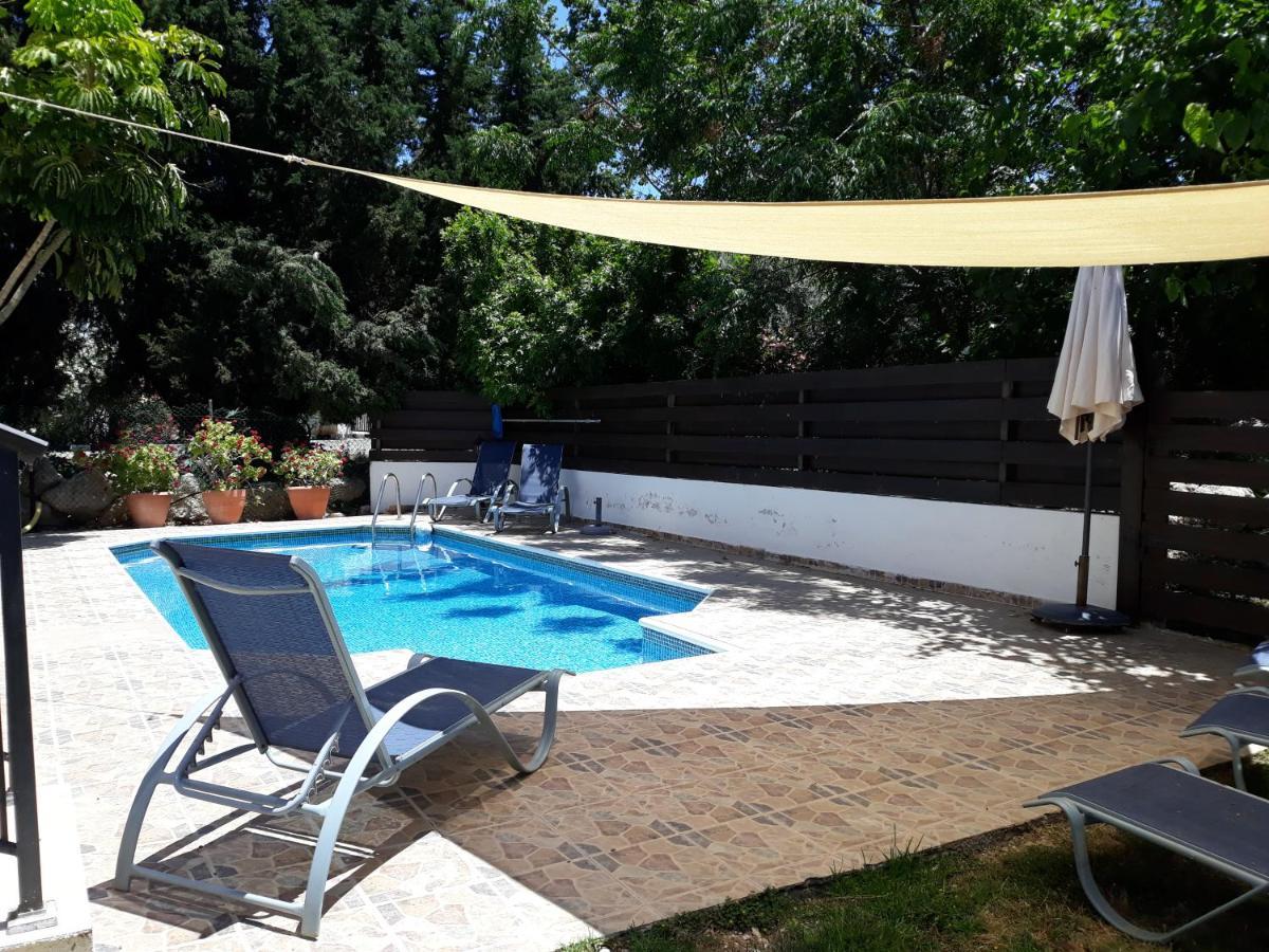 Marinea Beach Villas Klorakas Екстер'єр фото